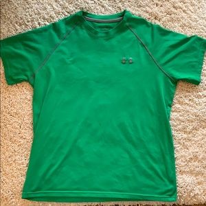Green active T-shirt